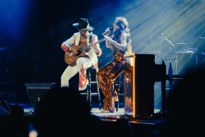 Jesse & Joy Launch Tour in NYC ‘On the Right Side of History,’ With Pro-Immigrant Message & Mariachis - Billboard